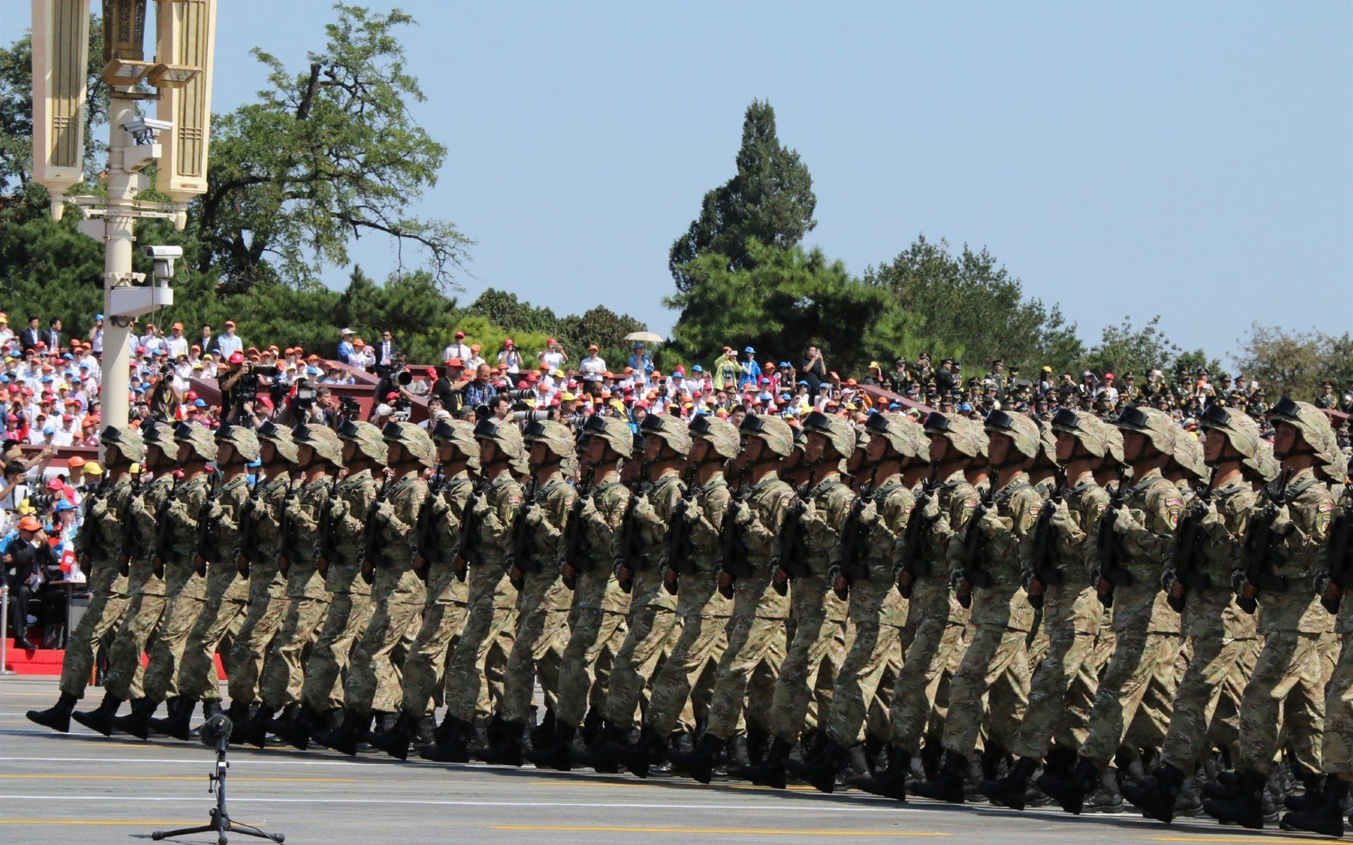 当骑士掌控方向盘，西亚卡姆在加时赛完成F1式冠军接管
