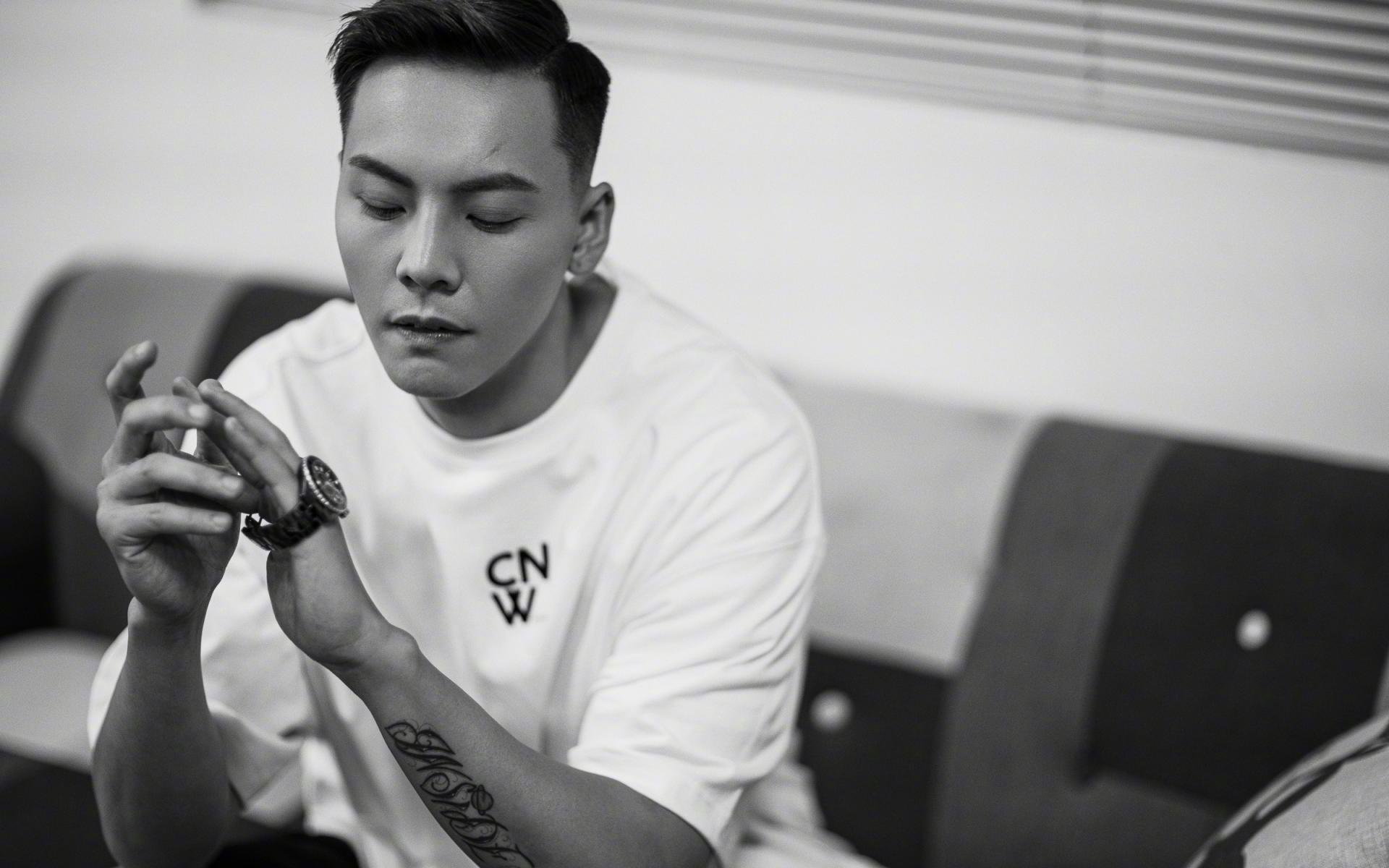 巴格达的雨夜,当伊拉克战车碾过斗牛士,罗德里戈的独舞成为绿洲